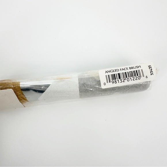 4 New Makeup Brushes  Ulta Ever Bare Minerals - Picture 6 of 6